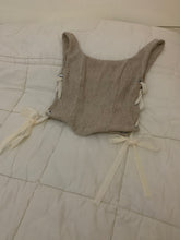 Carica l'immagine nel visualizzatore di Gallery, handmade