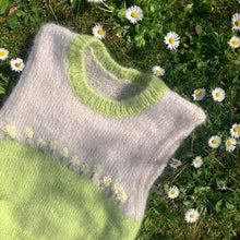Carica l'immagine nel visualizzatore di Gallery, Gilet handmade