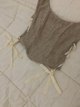 Carica l'immagine nel visualizzatore di Gallery, handmade