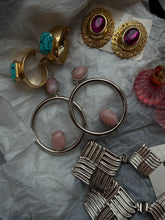 Load image into Gallery viewer, Orecchini vintage “Laguna”
