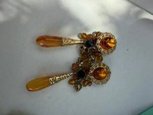 Carica l'immagine nel visualizzatore di Gallery, Orecchini vintage “honey drops”
