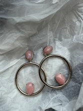 Carica l'immagine nel visualizzatore di Gallery, Orecchini vintage “blush orbita”
