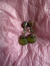 Carica l'immagine nel visualizzatore di Gallery, Orecchini vintage “jade”

