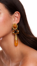 Carica l'immagine nel visualizzatore di Gallery, Orecchini vintage “honey drops”
