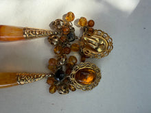 Carica l'immagine nel visualizzatore di Gallery, Orecchini vintage “honey drops”
