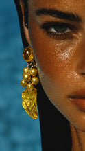 Carica l'immagine nel visualizzatore di Gallery, Orecchini vintage “liquid sun”

